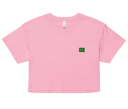 T-shirt rose court avec un drapeau brésilien brodé sur le côté gauche de la poitrine. Ce vêtement incarne l'élégance décontractée et l'esprit du Brésil, avec une touche de symbolisme national vibrant et authentique, parfait pour une garde-robe inspirée de la culture brésilienne.
