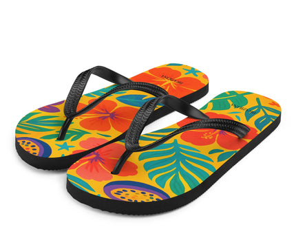 Tongs colorées inspirées du Brésil avec des motifs tropicaux de fleurs exotiques et feuilles, atmosphère festive et joyeuse idéale pour la plage ou les journées ensoleillées.