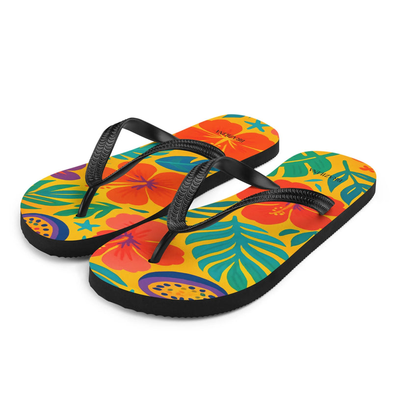 Tongs colorées inspirées du Brésil avec des motifs tropicaux de fleurs exotiques et feuilles, atmosphère festive et joyeuse idéale pour la plage ou les journées ensoleillées.