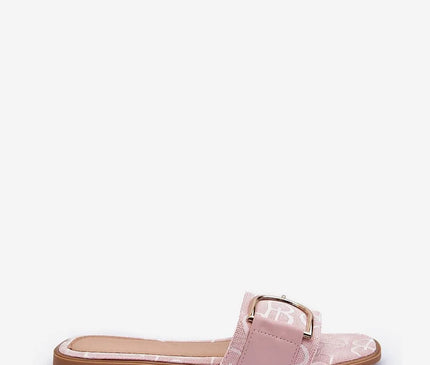 Sandales chic et confortables inspirées du mode de vie brésilien, avec design rose et détail de boucle dorée, parfaites pour un style décontracté et raffiné, évoquant les tendances des plages de Copacabana et São Paulo.