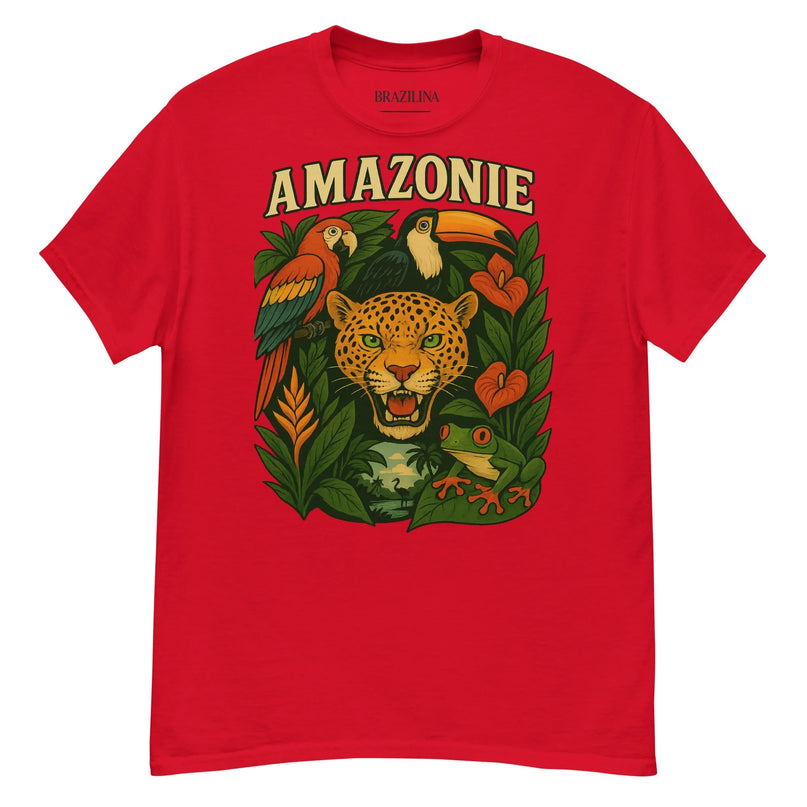 T-shirt rouge vibrant avec un design inspiré de l'Amazonie, mettant en avant un jaguar, des toucans, des perroquets et une grenouille tropicale entourés de motifs végétaux luxuriants. Ce t-shirt célèbre la biodiversité et la culture brésilienne, évoquant l'esprit sauvage et festif du pays.