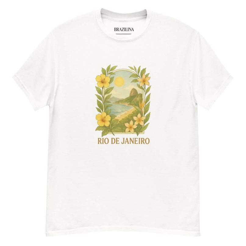T-shirt blanc avec une illustration évoquant Rio de Janeiro : une vue colorée et ensoleillée de la côte brésilienne, entourée de fleurs jaunes tropicales luxuriantes, incarnant l'énergie festive et la richesse naturelle du Brésil. Texte 'Rio de Janeiro' en bas de l'illustration.