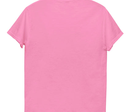 T-shirt rose unisexe au design vibrant inspiré de la nature tropicale et de la culture du Brésil, évoquant la forêt amazonienne avec des motifs subtils de feuilles de palmier, de soleil et de perroquet. Idéal pour un look estival et festif, célébrant la diversité et la chaleur brésilienne.