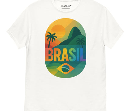 T-shirt blanc avec un design aux couleurs vibrantes du Brésil, illustrant des palmiers, des collines tropicales, un coucher de soleil et un symbole inspiré du drapeau brésilien, accompagné du texte 'Brasil', évoquant l'énergie et les paysages iconiques de la culture brésilienne.