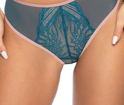 Culotte Sybilla en dentelle turquoise délicate avec des détails rose clair, mettant en valeur les formes féminines. Élégante et parfaitement ajustée au corps, idéale pour un look raffiné et séduisant.