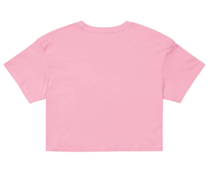 Crop top rose minimaliste avec une coupe décontractée, inspiré par la culture brésilienne et son ambiance tropicale. Évoque l'esprit convivial et festif des plages de Rio de Janeiro et des marchés colorés de Salvador, parfait pour capturer une énergie solaire au quotidien.