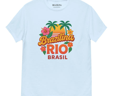 T-shirt Brazilina Rio Brasil, inspiré par les paysages tropicaux du Brésil, avec un design mettant en avant palmiers, fleurs exotiques et coucher de soleil, emblématique de l'énergie festive et de la culture brésilienne.